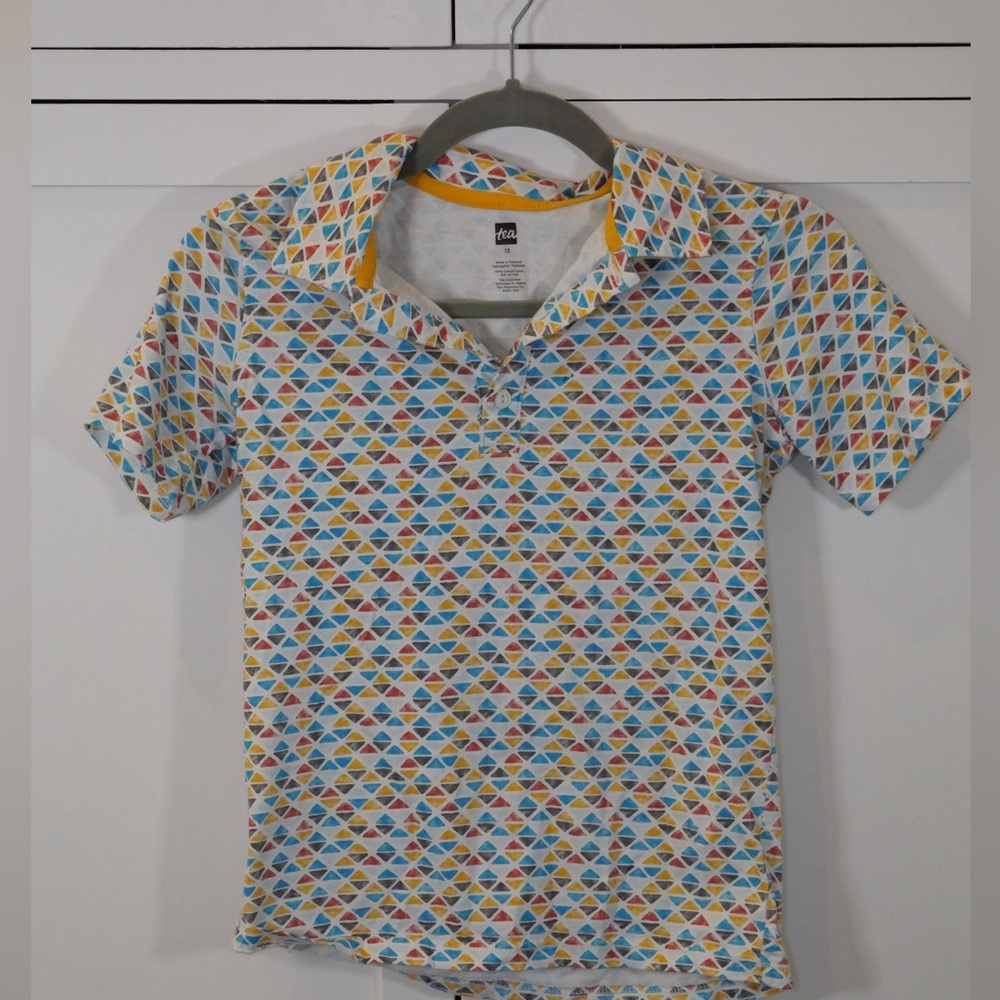 Tea Collection Boys Multicolor Triangle Print Polo - White, Blue, Yellow, Red